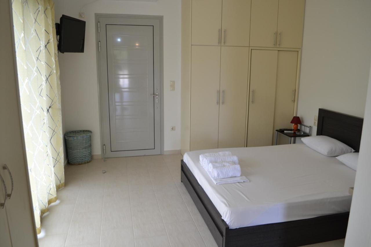 Av Apartment Áyios Nikítas エクステリア 写真